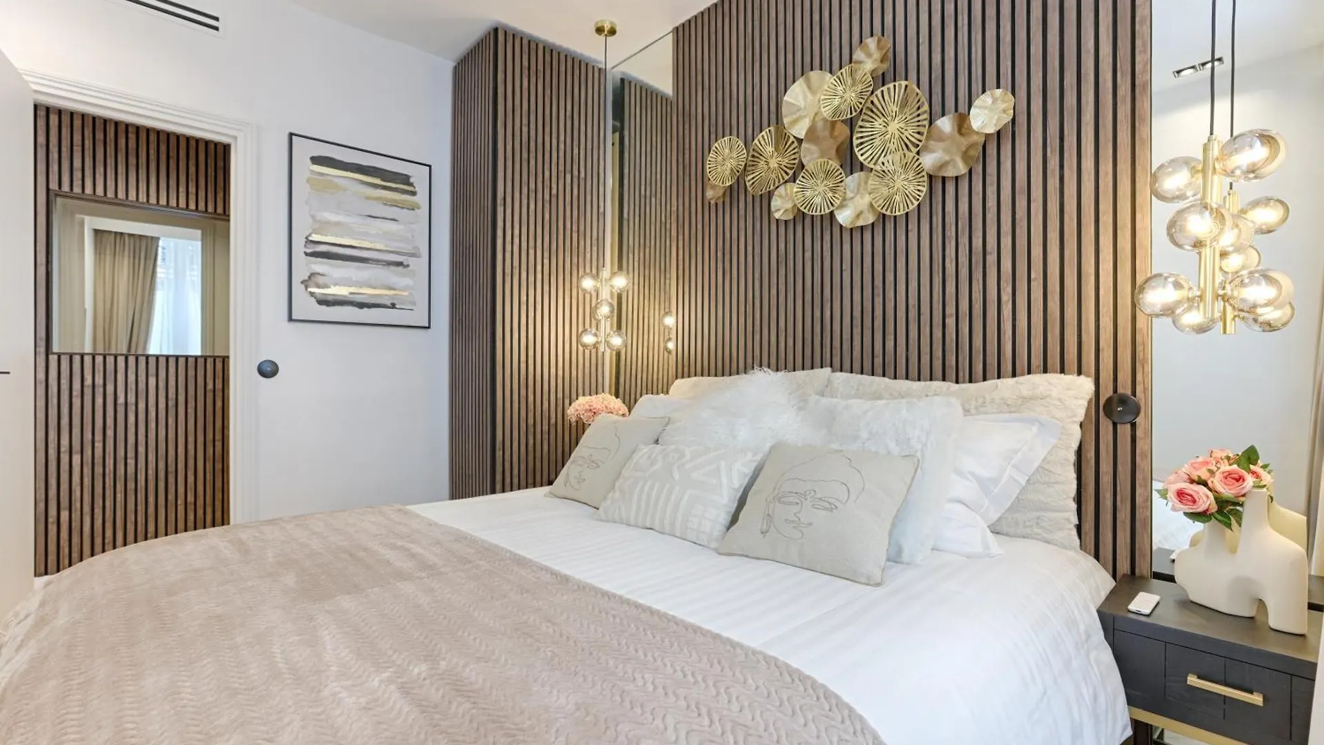 Stylish 2 Bedroom Near Montmartre Sacre Coeur *